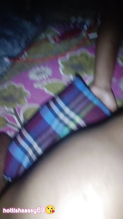 Virgin 18+ horny girl wants to get my fucked .