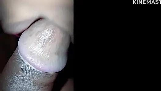 Gadis sekolah gemuk yang imut terjebak dalam situasi yang aneh
