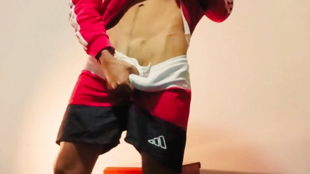 Hot Milk: Latin sportsman masturbation after workout / Hot Milk: Latin sportsman masturbation after workout