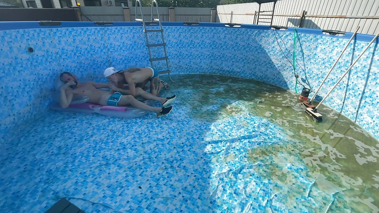 #395 Boss Fucks Guy at the Bottom of the Pool While Neighbors Watch Them