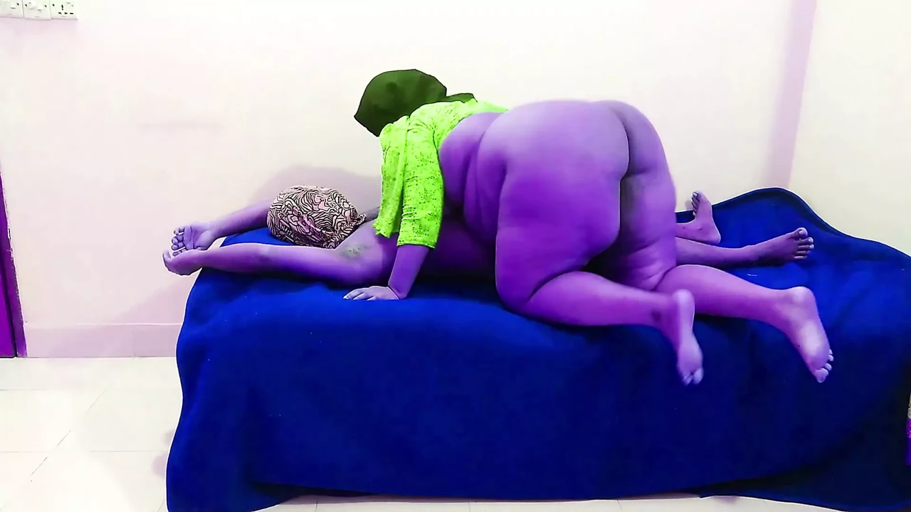 Hot Mom Fuck her Stepson with hands tied when she was supper horny!