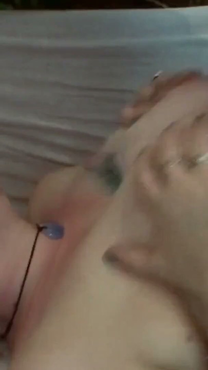 Dicke fette Titten wollen gebumst werden | Clip 1