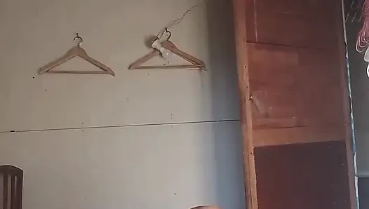 Olgun kadın şişiyor