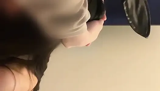 [Private Filming] The Pervert Gets Her Uterus Pressed by Her Legs and Reaches Orgasm from the Portio Part 2