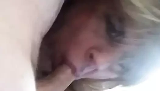 Evonn emme daha fazla çük
