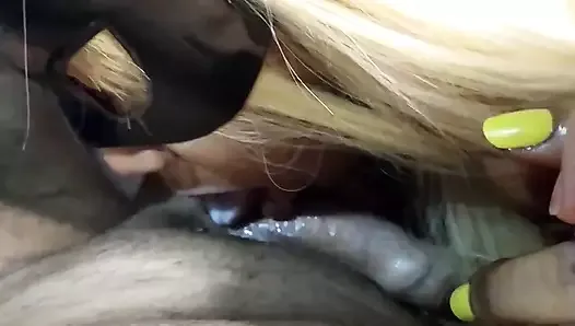 Double blowjob and sperm rain in the pussy