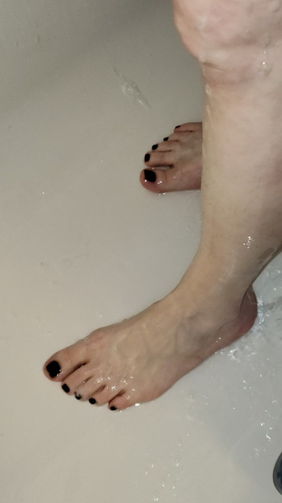 Soapy shower feet