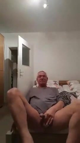 me horny
