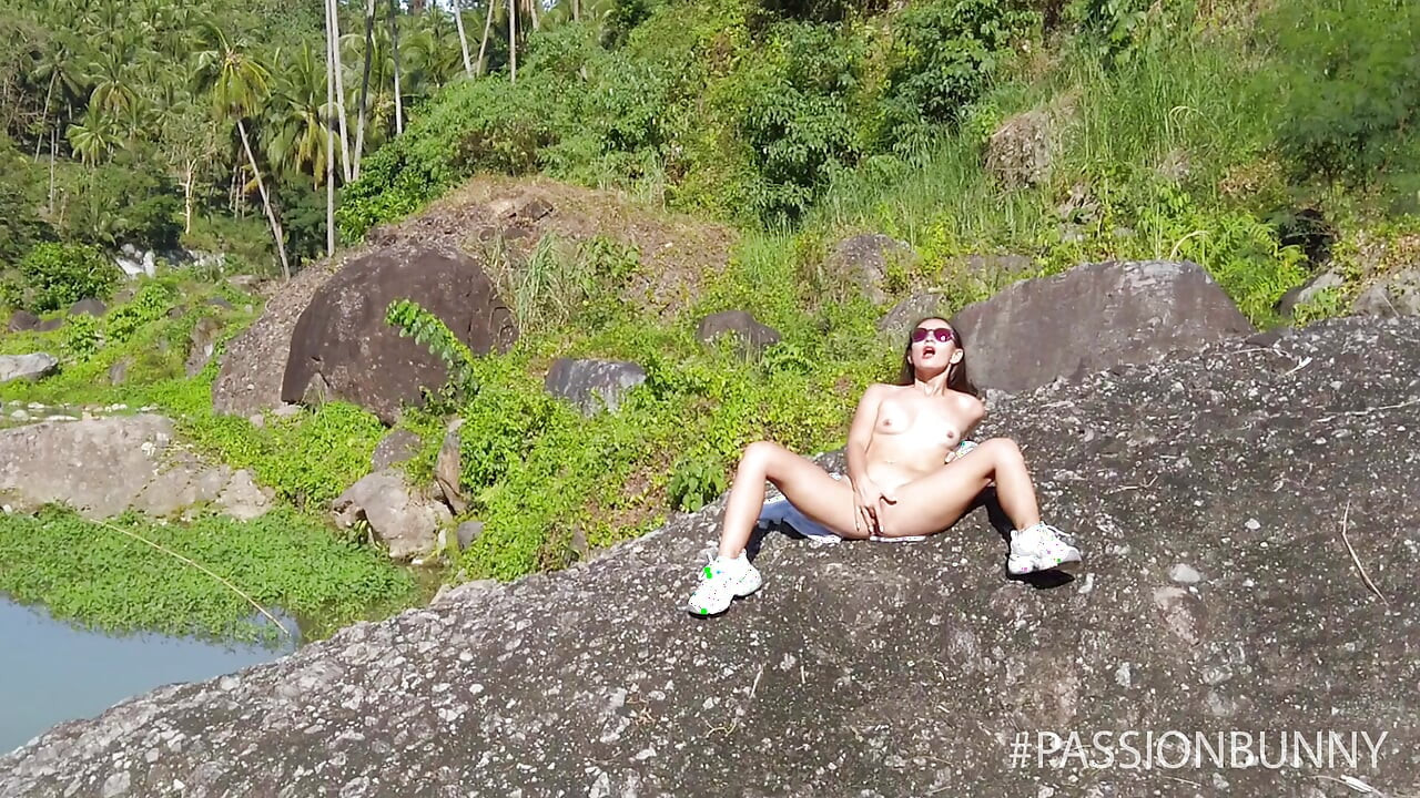 Hot Risky Masturbation in Nature