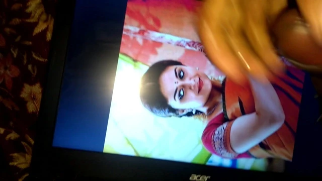 Keerthi suresh 4 th face cum shot