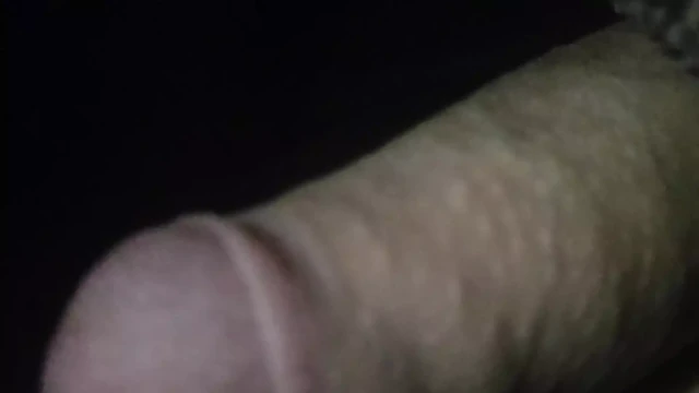 Секс и много молока с игрушками