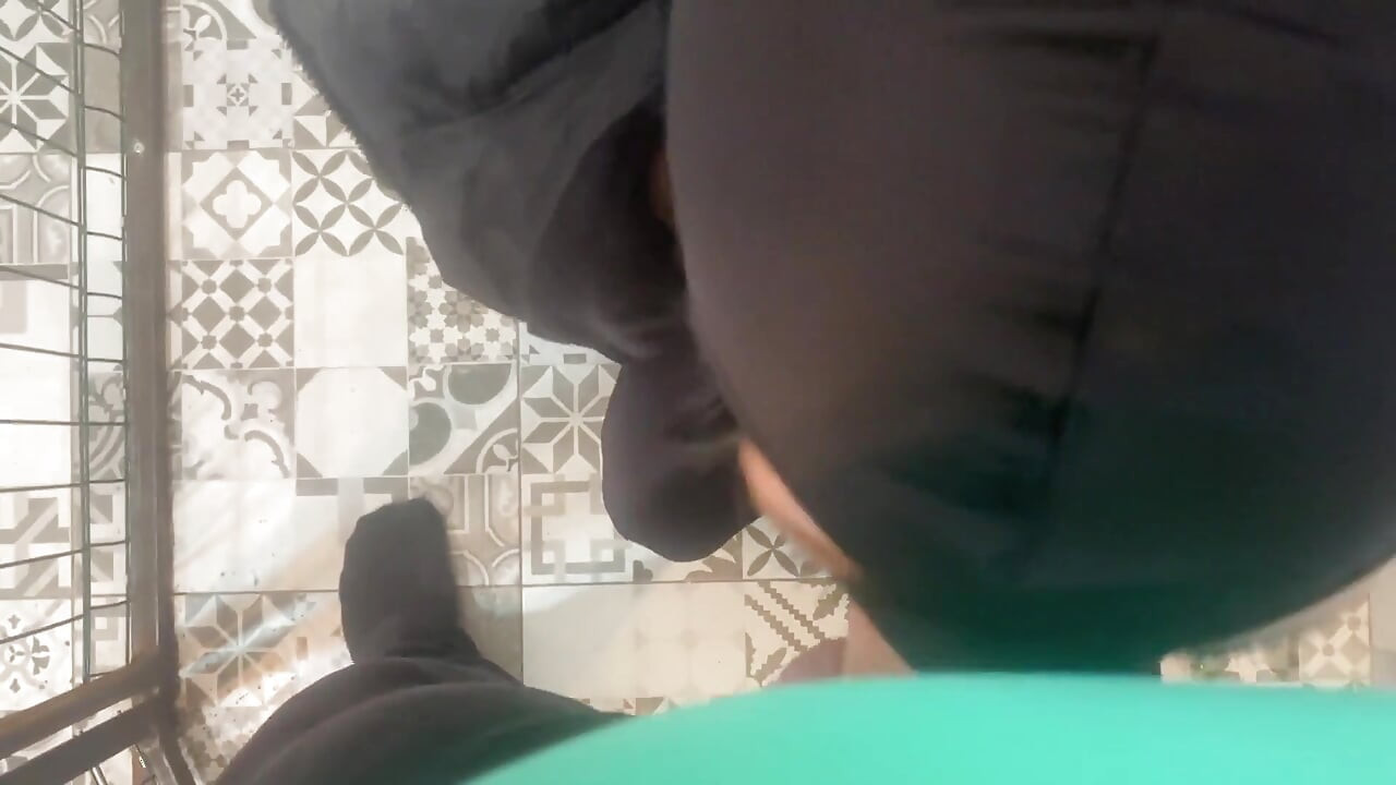 ずさんな日曜日のフェラチオ、次は誰だ?