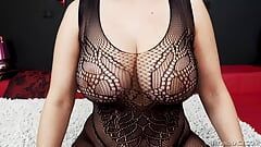फिशनेट पहनी बड़े स्तनों वाली बेल्जियम की बेब Lady lyne बड़े स्तन