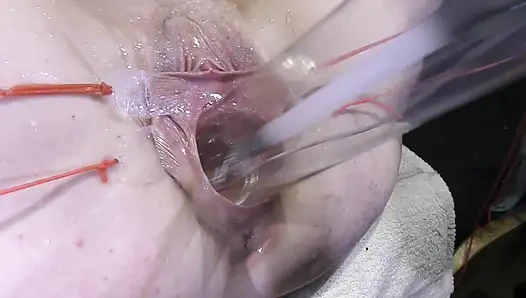 Far Spread Pussy Close up Fucking with Lamp 1000watt