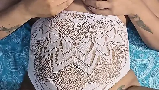 Sütü Göğüslerimden Çıkarıyorum, Emiyorum Ve Onun Penisini Vajinama Koymak Için Kayganlaştırıcı Olarak Kullanıyorum