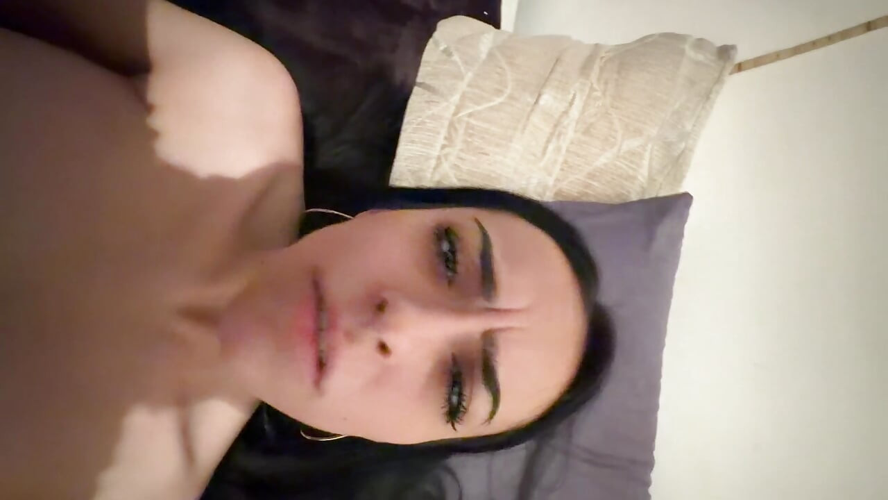SLUT IN SUIT SUCKS MY DICK LIKE A GODDESS