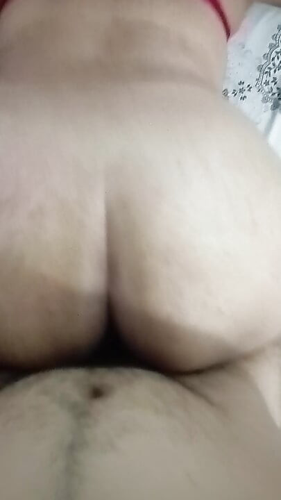 Amateur sex on the couch with Turkish conversation
