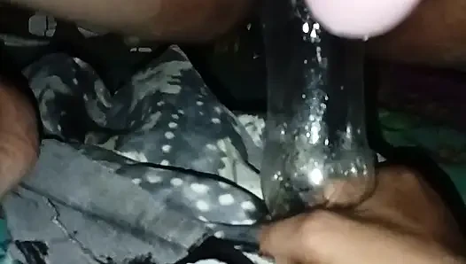 Невестка занялась сексом с бутылкой сегодня