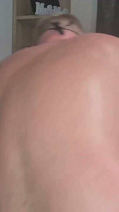 Amateur homemade hardcore with hubby and fucking machine. Sexy milf is a real slut | Clip 1