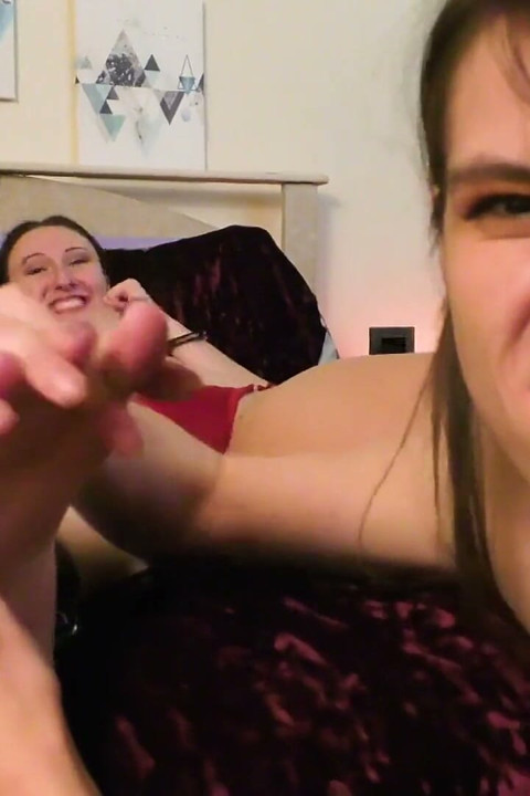 Tickling Raven (Tickling)