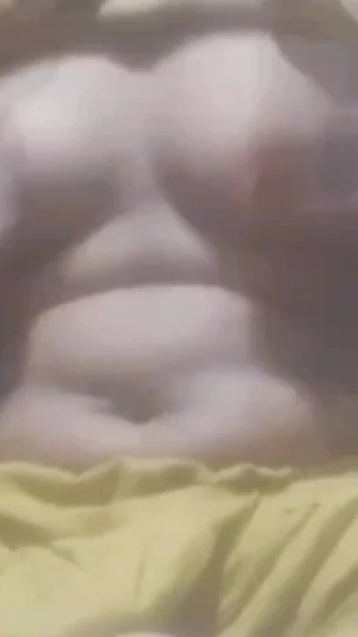 Nezaboravni trenutak iz "Pičke video samački život partner sa seks radnicima u kuhinji"