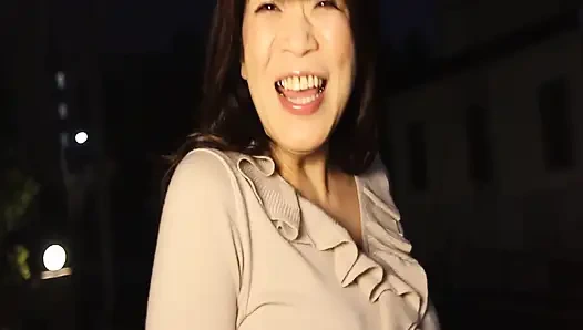 A081G09 Sexual desire explosion lewd sexual intercourse of a mature woman with an F cup! The instinctive SEX of a perverted mature woman who loves meat sticks is intense!