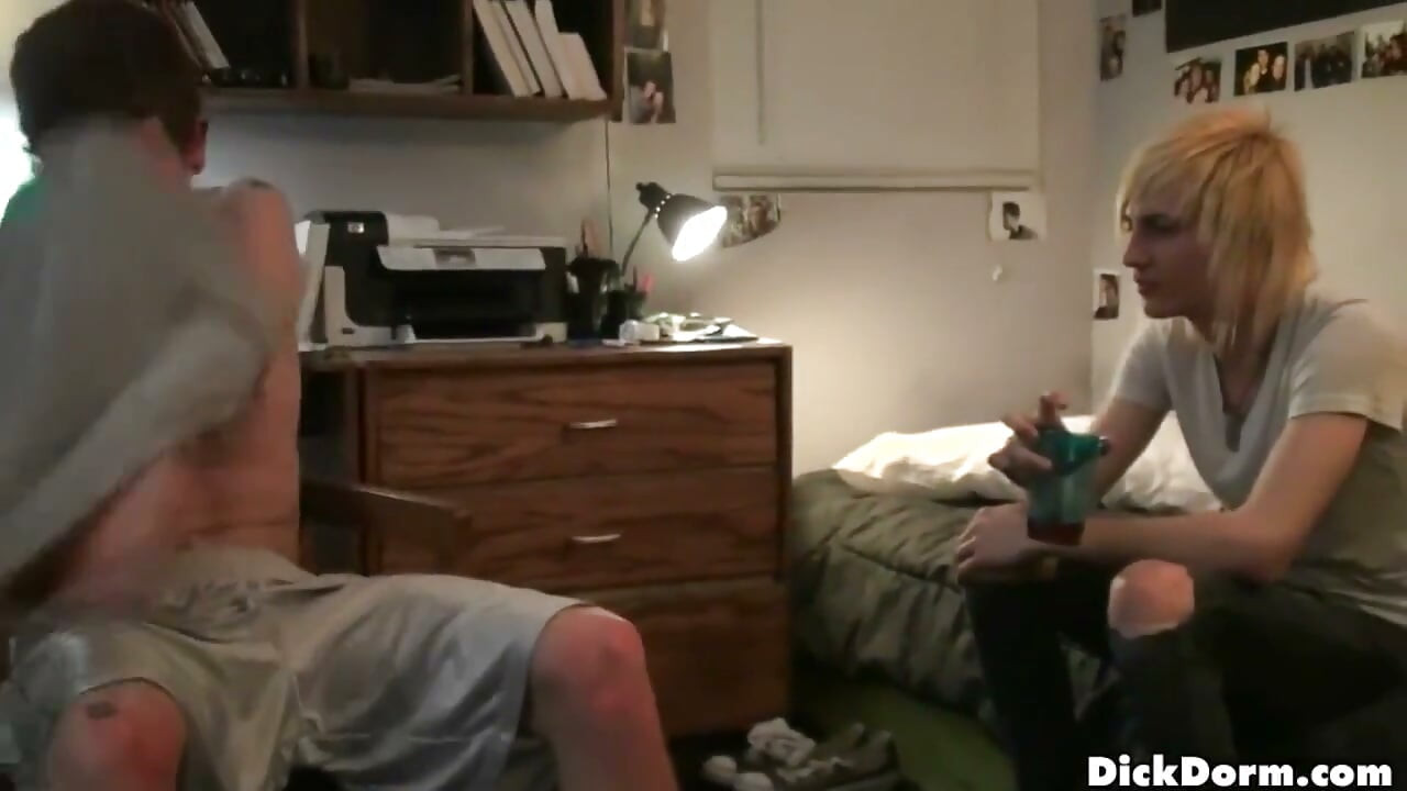 Reality Dudes - Robert Makes Bjs Orgasm as They Dare Roommates to Put Cocks in Ketchup Mustard Bun Tonight