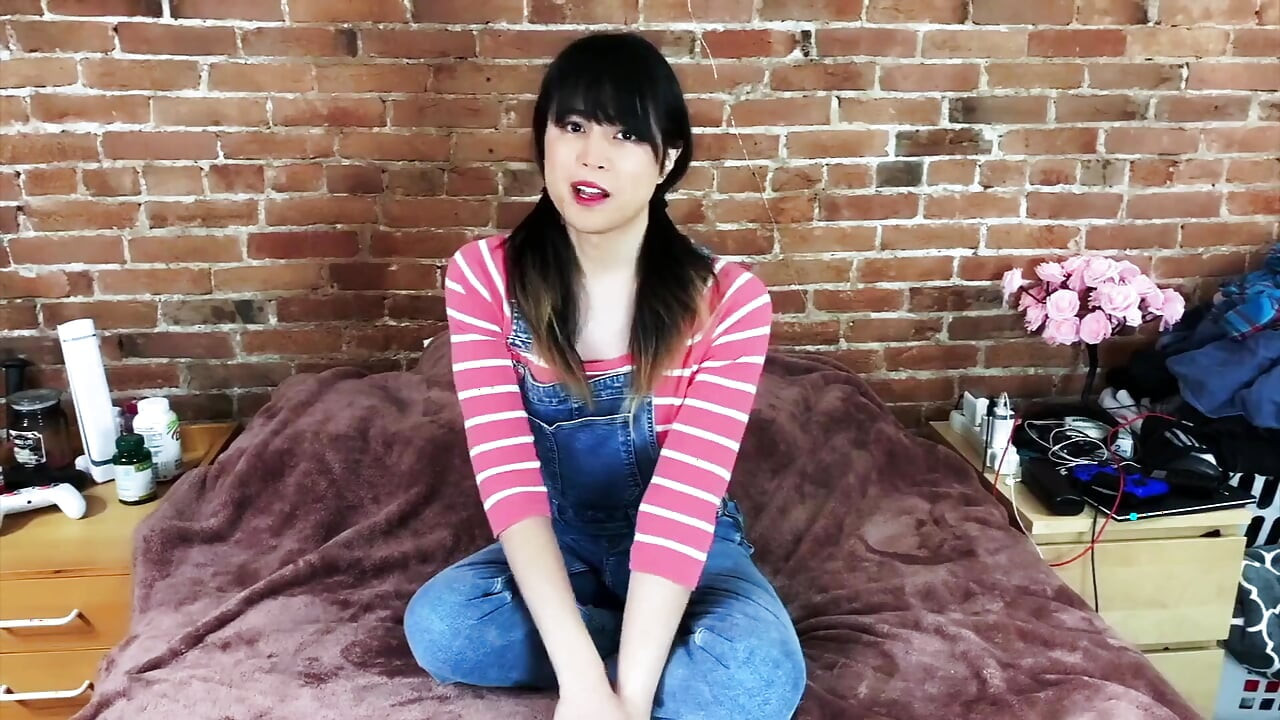 Trans stepsister naps-over