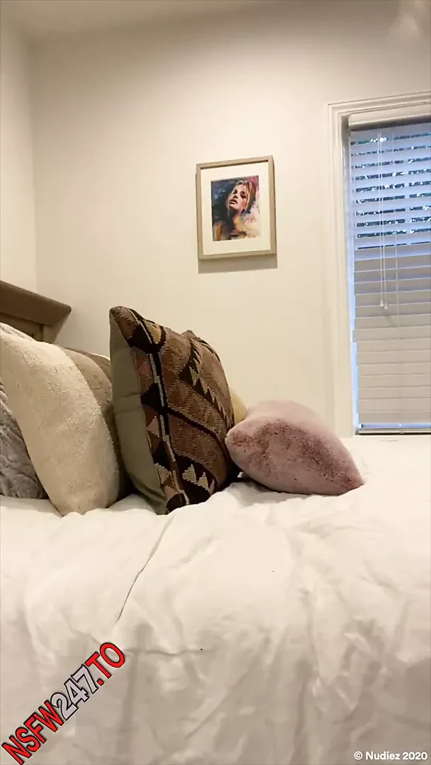 Shaved juicy blonde pussy