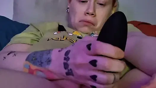 Tight MILF Pumpum