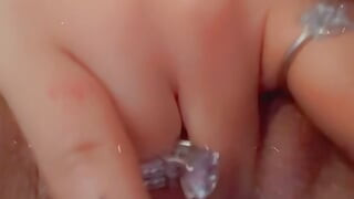 Fat pussy masturbation