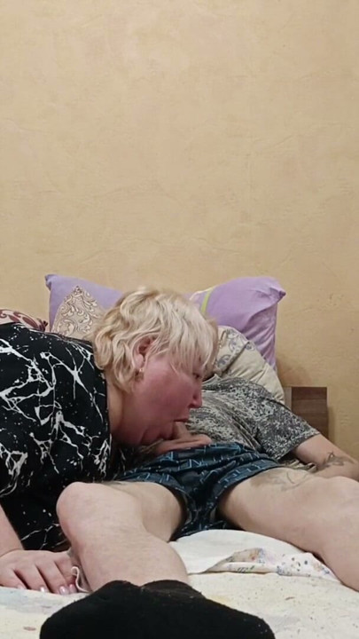 neighbor sucks every last drop of cum out of cock | Clip 3