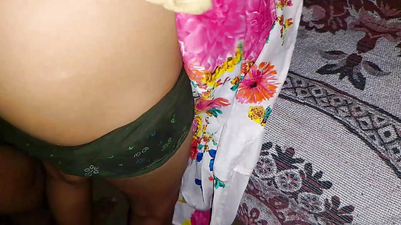 Bhabhi ki gaand chudai video