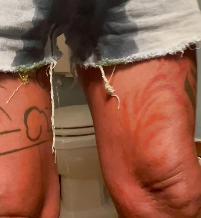 Pissing my Daisy Dukes