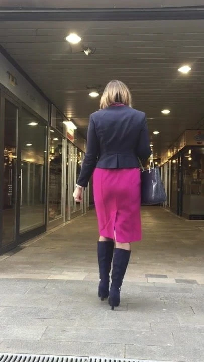 Dress: Karen Millen, jacket: Phase 8