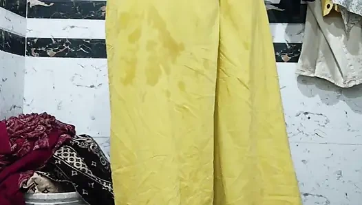 Priya bhabi yeni tarz vücut gösterisi