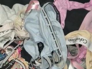 Asaltando la canasta de ropa de mi madrastra (más sus fotos)