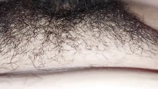 Stieftochter lässt mich ihre haarige muschi ficken