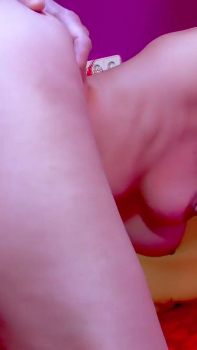 Gorgeous young French girl with a natural body picked up in a bar and fucked at home | Clip 2