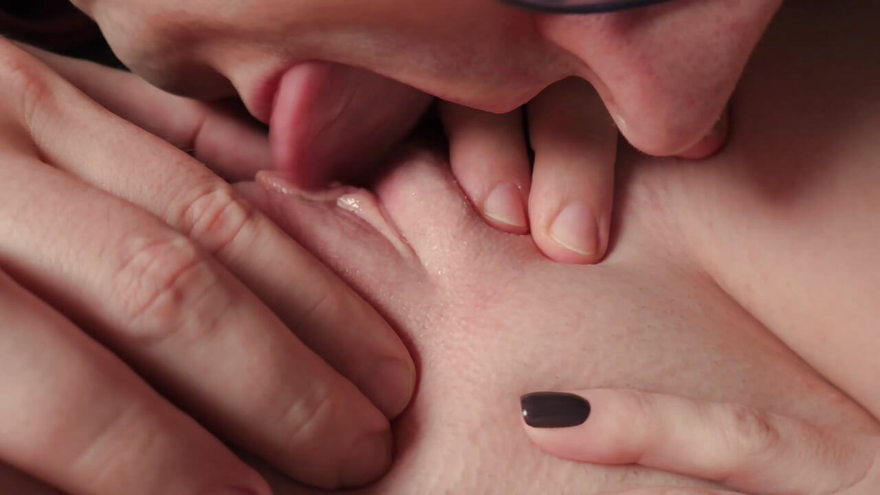 Uma coleção de orgasmos reais de cunilíngua. Tremendo orgasmos compilação