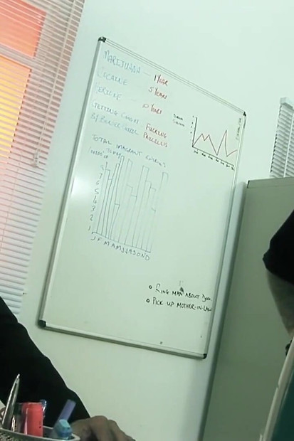 Este în regulă, poliția este aici pentru a ajuta