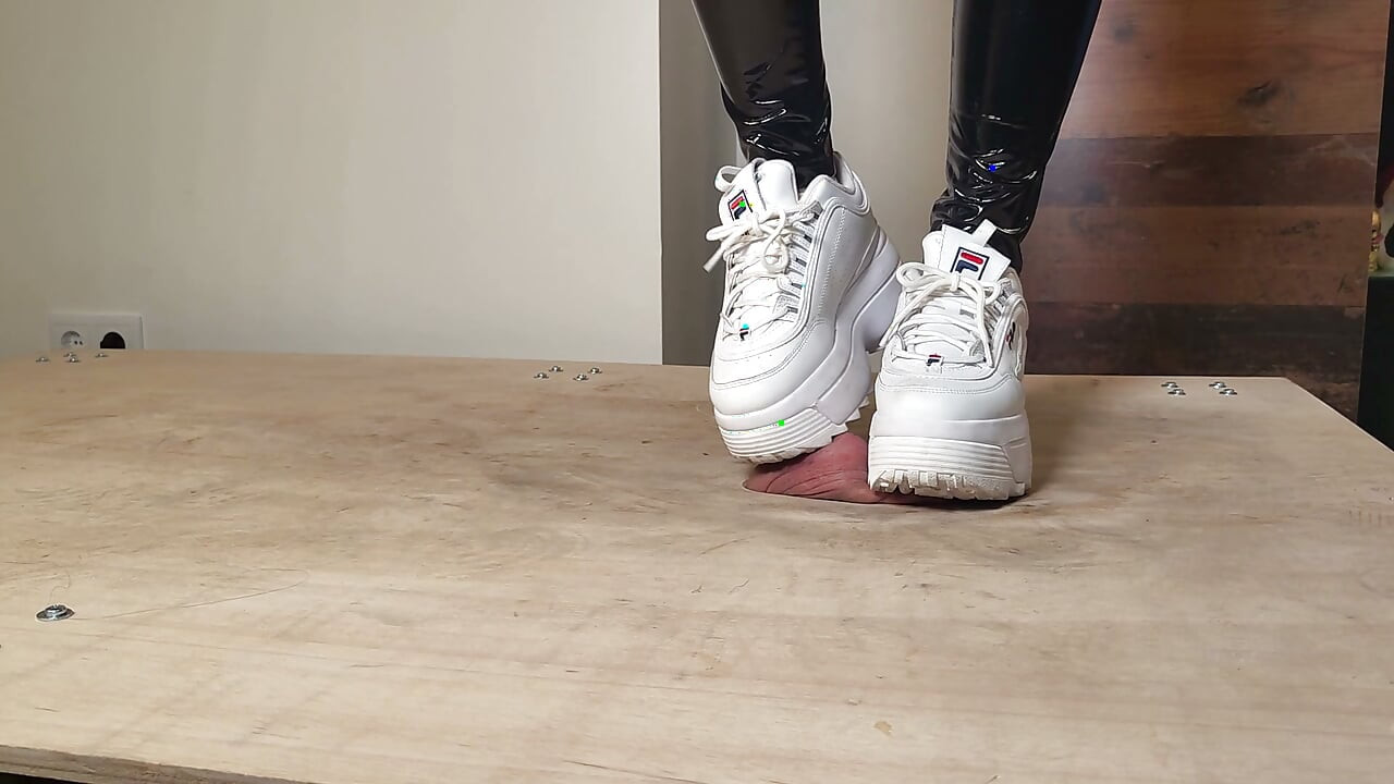 Fila Disruptor Plateau Cock Crush Full Clip - Lady Thaya