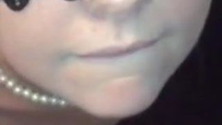 Камшот на лицо в любительском видео