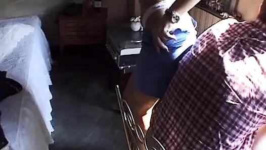 Смотреть эту специальную сессию с соблазняющими французскими крошками