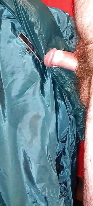 Her puffercoats need some creamy cum