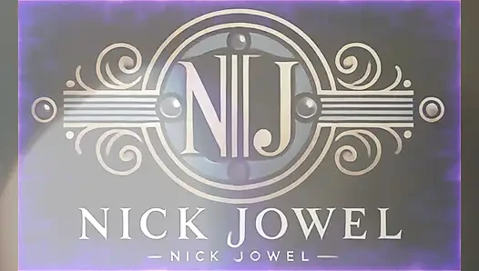 Маленькая блондинка идёт к врачу и лечит её своим огромным членом