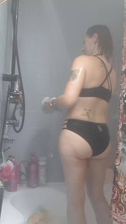 शावर टाइम