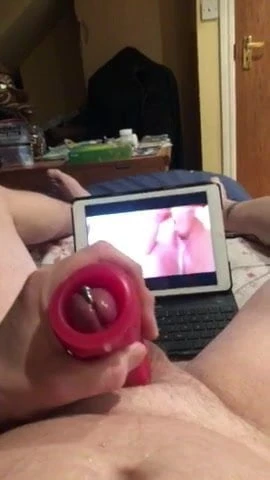 Rob boşalmamı izlerken boşalıyor