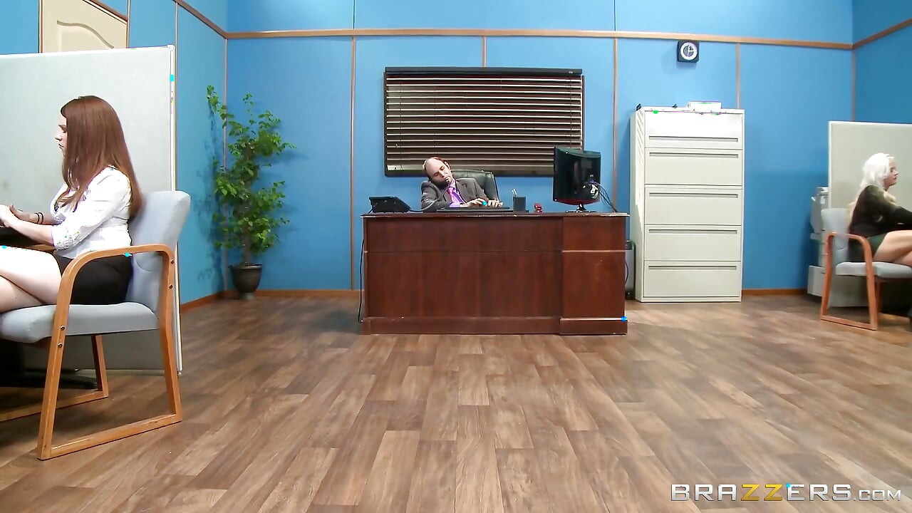 Big Tits at Work - Naughty Holly Heart & Ramon Dodge a Boring Office Day with Fast Company Time Fucking