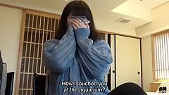 Совершенно сладострастную японскую хотвайф застукали за сексом муж